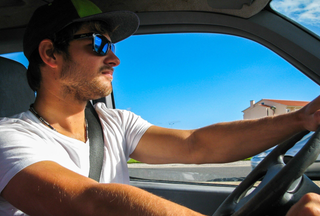 
  
    Best Sunglasses for Driving 2026: Reduce Glare and See Clearly
  

