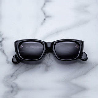 
  
    RAVEN | GREY
  
