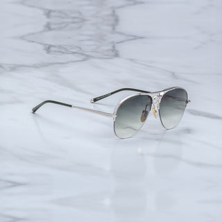 
  
    VIPER | GRADIENT BLACK
  
