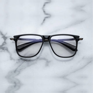 
  
    BLACK | TRANSLUCENT
  

