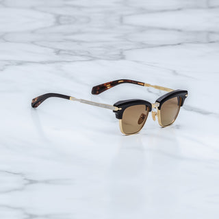 
  
    NOIR 15 | BROWN
  
