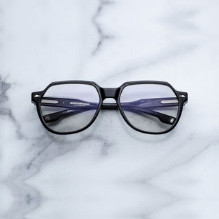 
  
    BLACK | TRANSLUCENT
  
