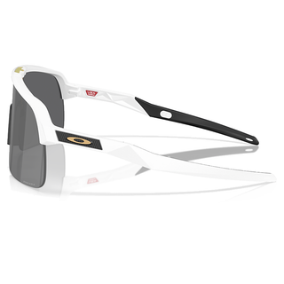 
  
    MATTE WHITE | PRIZM BLACK
  

